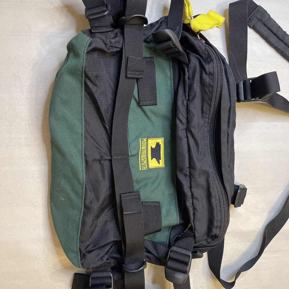 Mountainsmith Knockabout Day Pack | Hiking Camping Traveling | Outdoor Adventure